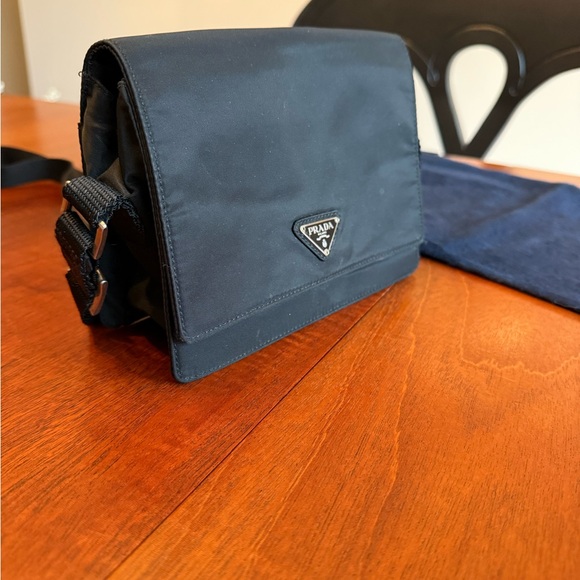 Authentic Vintage Prada Crossbody Purse w/ dust bag - Picture 15 of 15